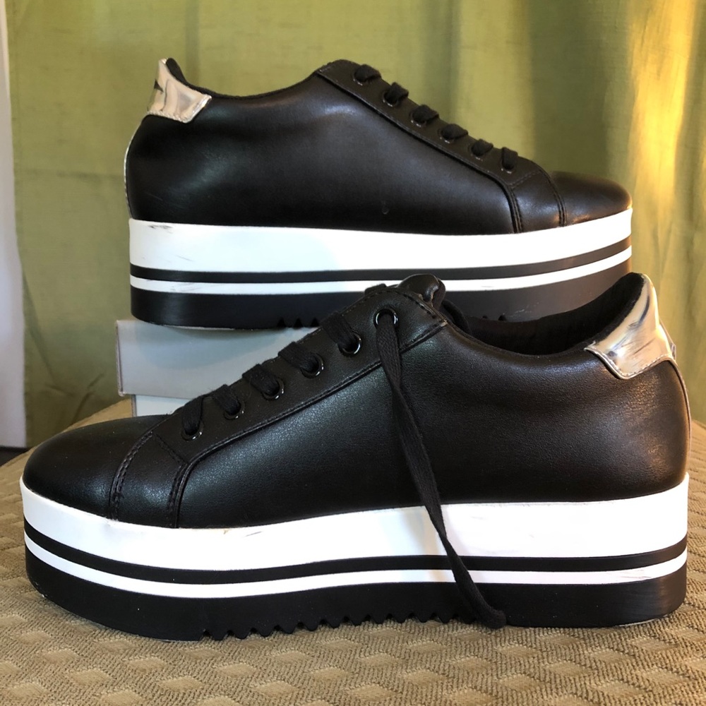 Steve Madden size 11 platform sneakers